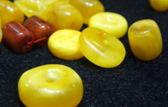 学会这几招,你就再也不会购买到假蜜蜡了!