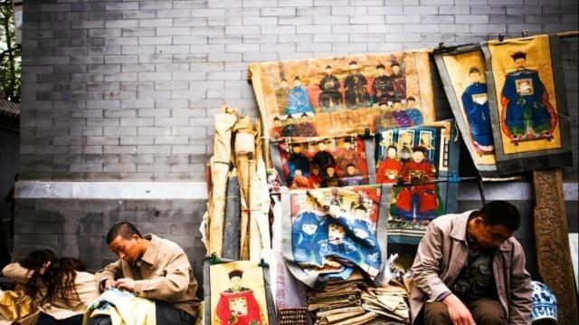 这个古玩市?盎鹆恕保?臀挥诒本??加危和獾厝俗詈貌蝗