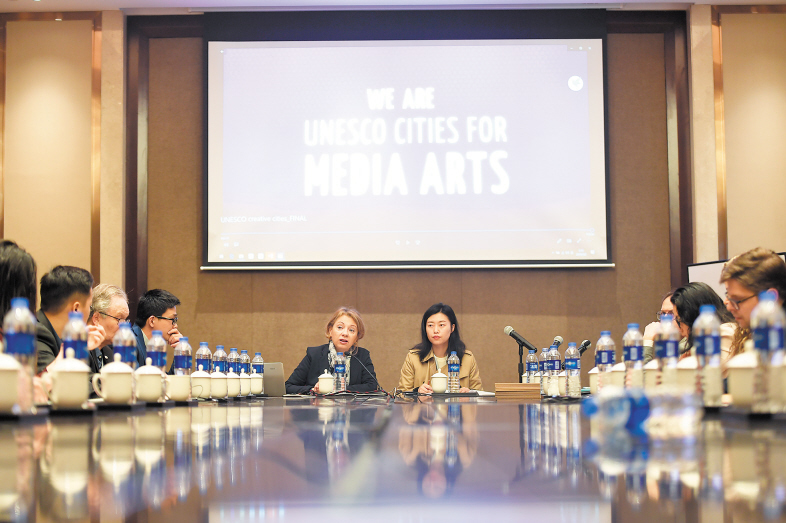 ڼӶ׶￦ɫάͲԼͬؽýõⷢչ