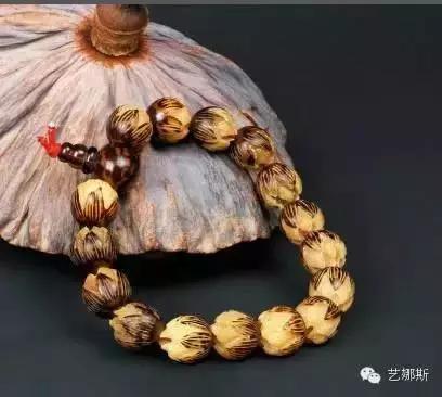 摸上去有如同鹅卵石一般的光滑手感