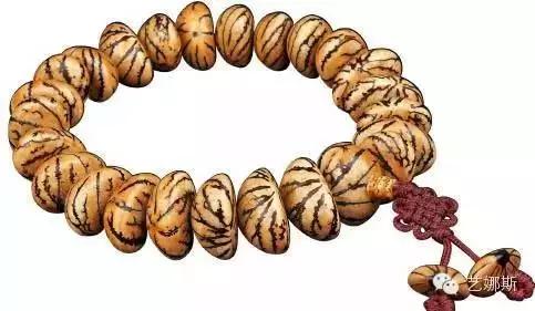 摸上去有如同鹅卵石一般的光滑手感