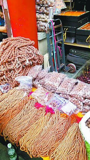 尼泊尔强震后金刚菩提市场众生相(组图)