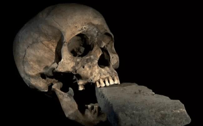 13个考古大发现: 让科学家不得不相信时间旅行真的存在