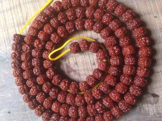 ճ С