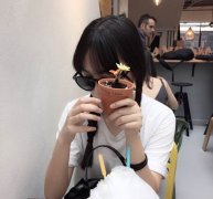 ����Ů��ɹ�ҵ� ����ͣ�������ĽŲ�