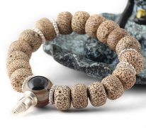 �������������Ӿ���Ħ������������