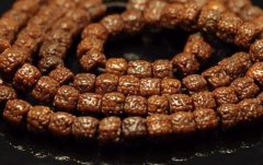 �������� ���������������ôѡ���� ��ο���������ɫ��Ѻ͵��ݣ�