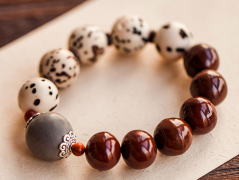  ��ѡǧ������Ҫ��ѭ��Щԭ�� 1��ǧ�������۾���λ�ú�������������۵�λ��һ��