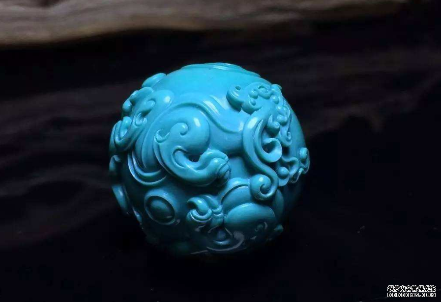 ��������ʯ����ɫ����䡢����ʯ֮������־�Ө����ɫ��һ��