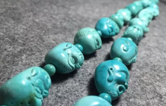 ��˵��ʷ�ϵĺ���赾�������ʯ�Ƴɵ�