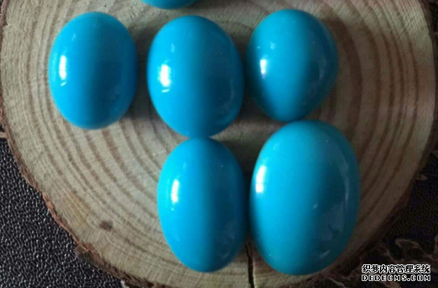  1.��ɫ ��˵����ʯ�������и�����