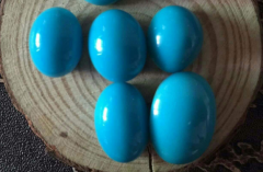  1.��ɫ ��˵����ʯ�������и�����