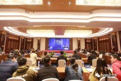 ��չ����������ƷΪ���ĵ���ƺ�����