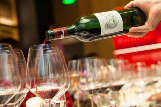ƹű䱦(Carruades De Lafite)¡ű(Chateau Duhart-Milon)˹ű(Chateau Rieussec)ű(Chateau l'Evangile)3384ƿѾƽֳ